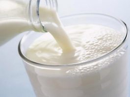 Как нужно правильно пить молоко
