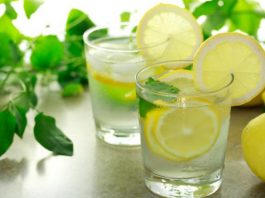 4 стакана простой воды после пробуждения — методика, не имеющая побочных эффектов